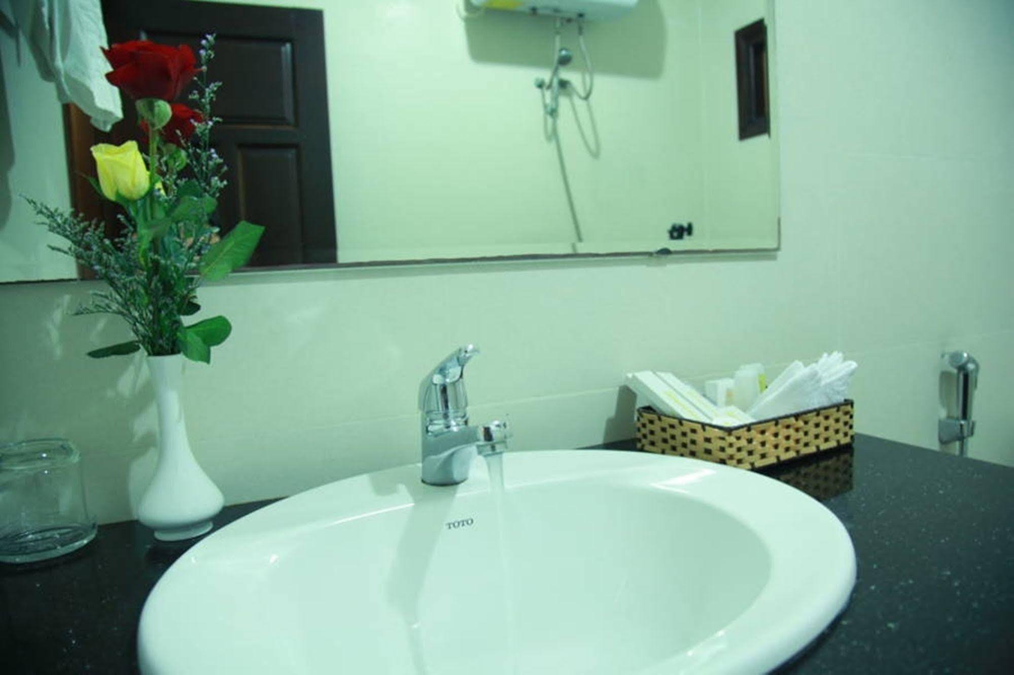 Areca Riverside Hotel 2*